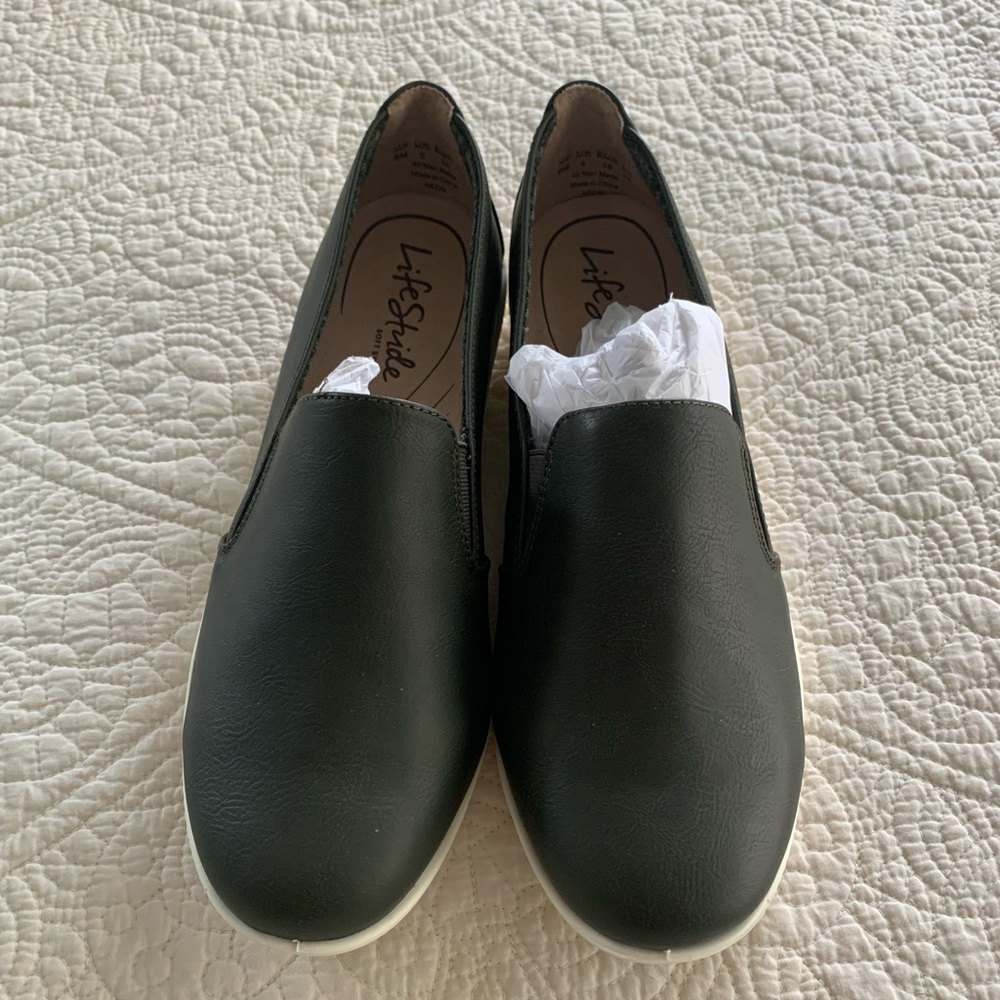 Life Stride Slip on Sneaker Women